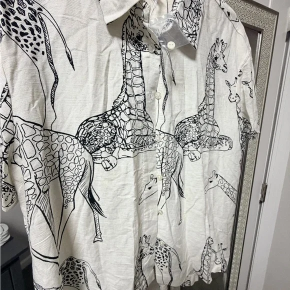 Black and White womens shirt - Picture 5 of 6